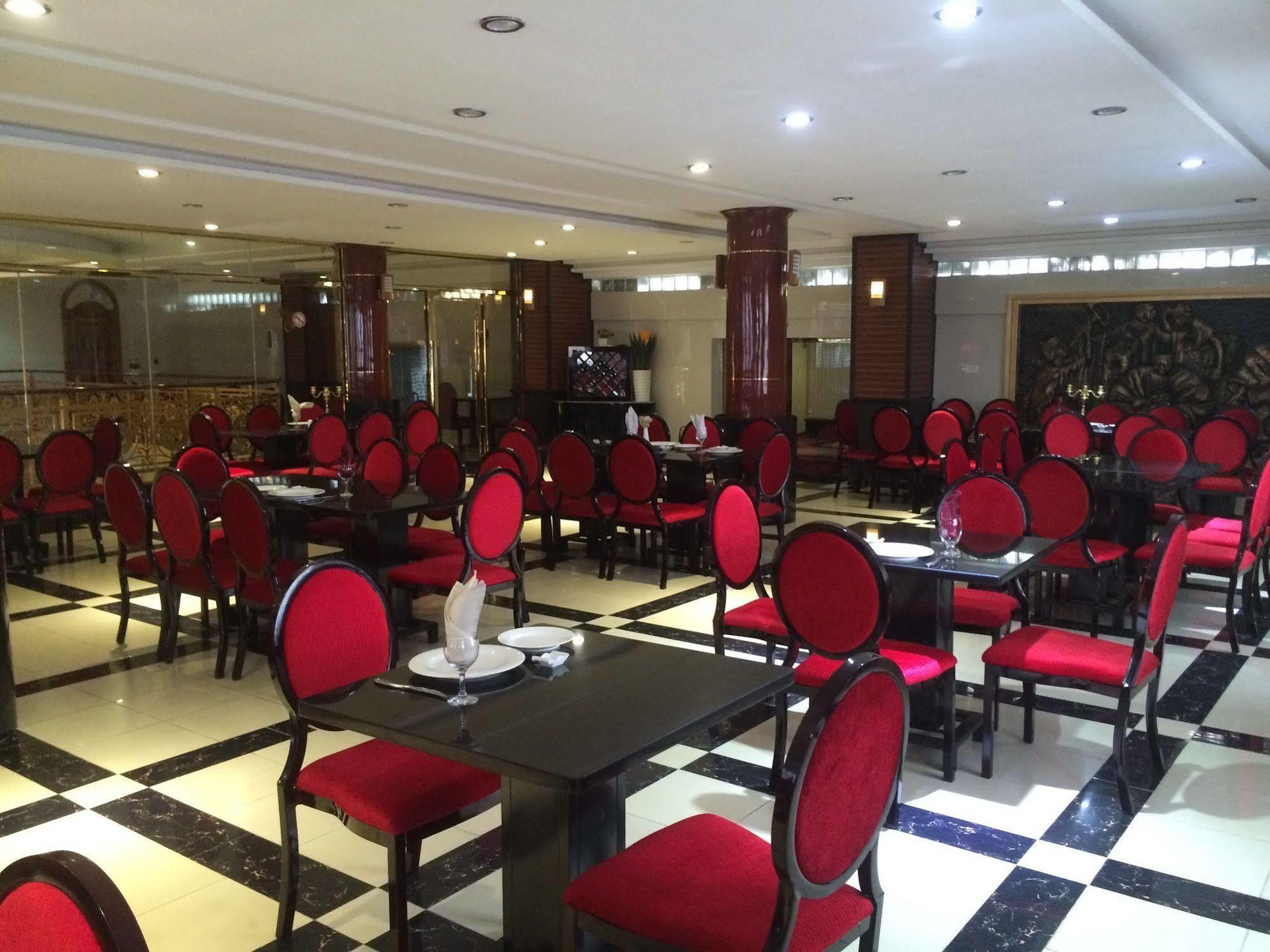 Sun Beach Hotel Cotonou Exterior photo