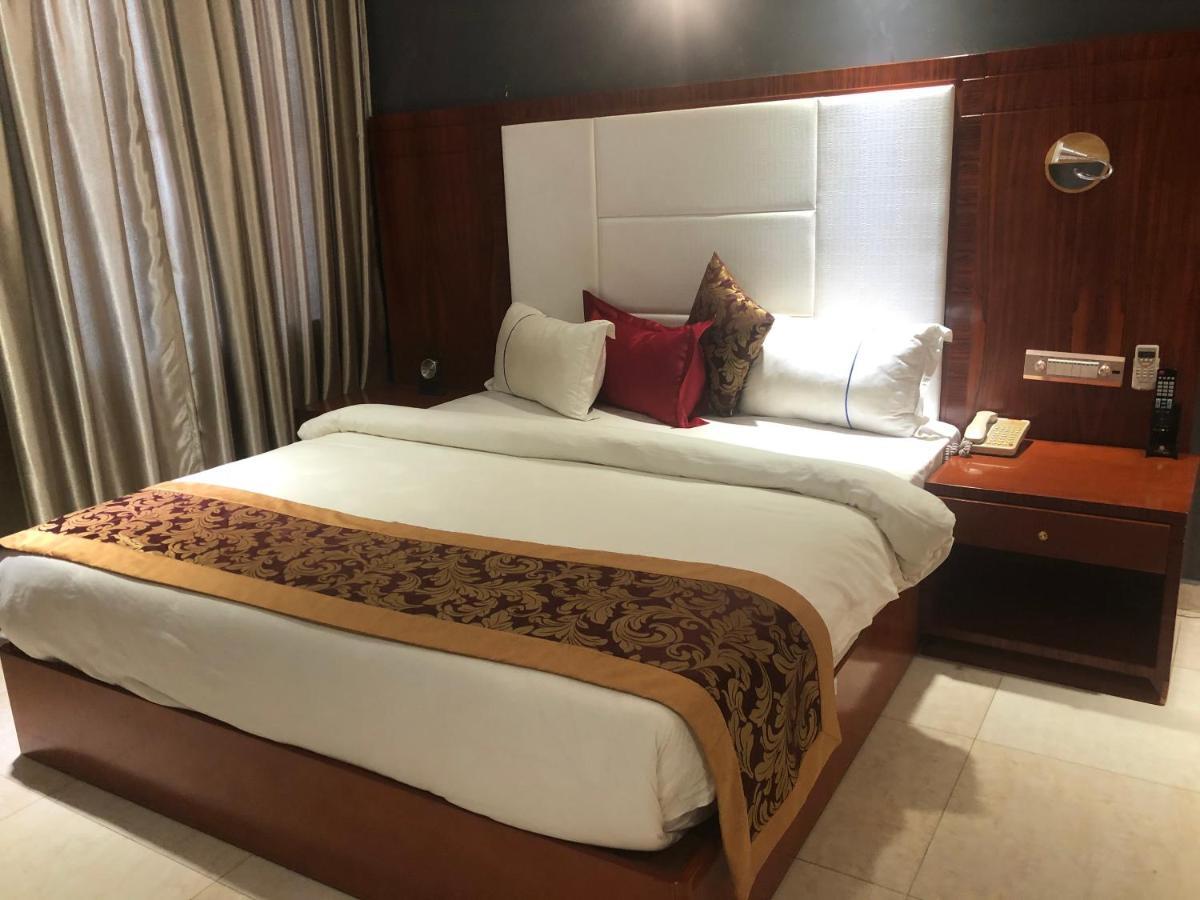 Sun Beach Hotel Cotonou Exterior photo