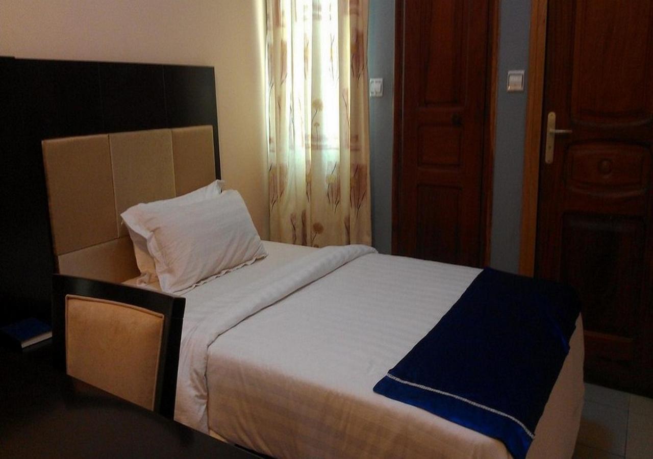 Sun Beach Hotel Cotonou Exterior photo
