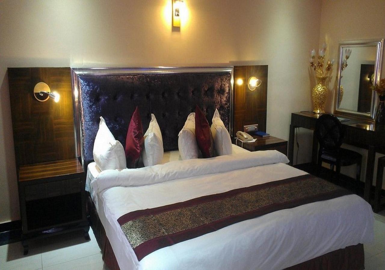 Sun Beach Hotel Cotonou Exterior photo
